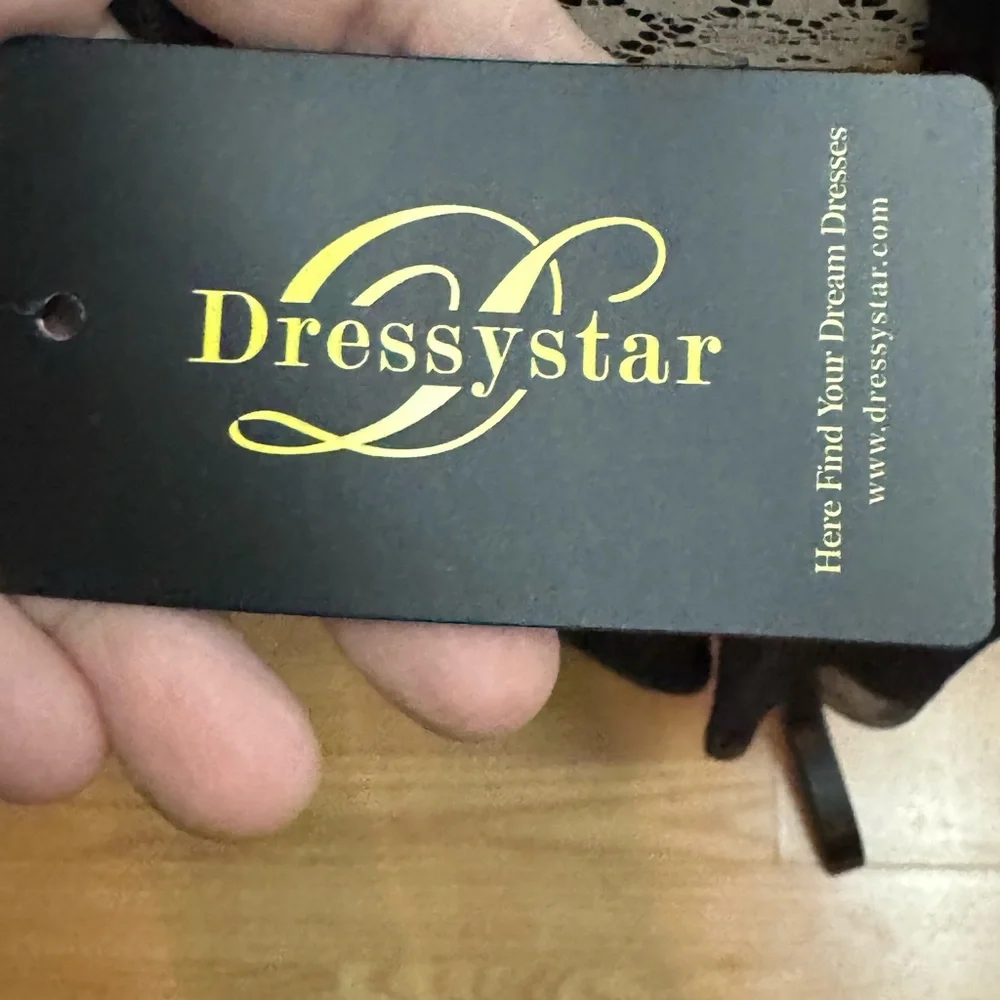 Elegant Lace Halter Dress - in black, white or peach NWT - Picture 13 of 16